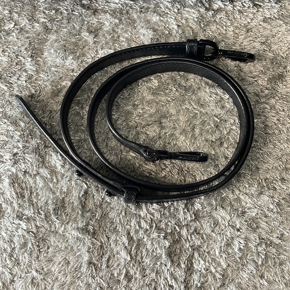 GUC- MICHAEL KORS embossed leather bag - Picture 5 of 15